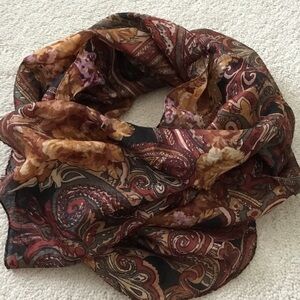 Elegant Paisley pure Silk Shawl
